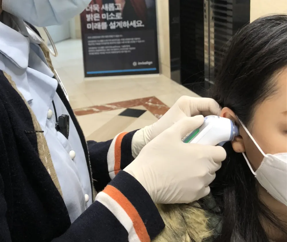 코로나19 바이러스를 철저하게 대비하는 강남역치과 킹콩치과 — 공지 이미지